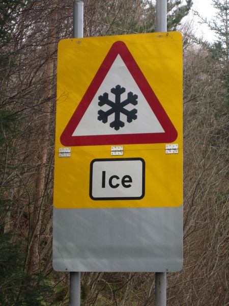 File:A832 Ice warning.jpg