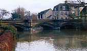 Bridge over the River Welland at Stamford - Geograph - 107193.jpg
