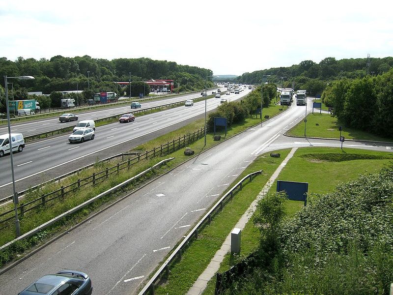 File:M25, 23-6-08 - Coppermine - 19387.jpg