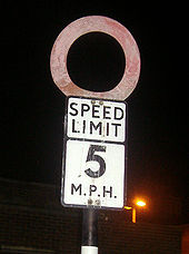 Complete 5mph sign - Coppermine - 22476.JPG