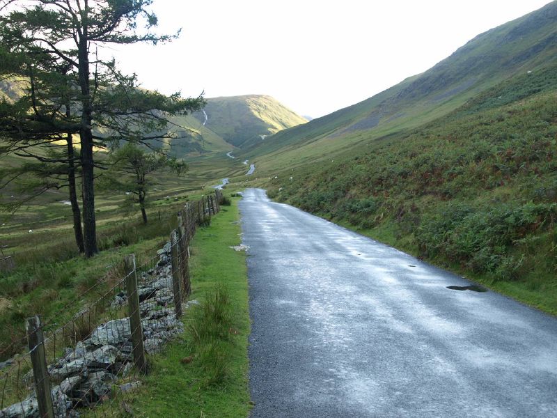 File:Road to Buttermere.jpg