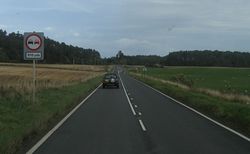A82 No overtaking sign - Coppermine - 20306.jpg