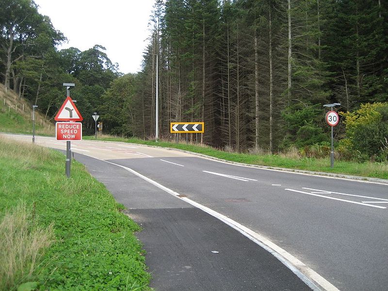 File:A9 North Kessock Junction - Coppermine - 8542.jpg