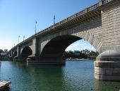 London Bridge, Lake Havasu City, Arizona - Flickr - 3227888290.jpg