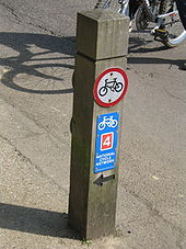 National Cycle route - no cycling - Coppermine - 22172.jpg