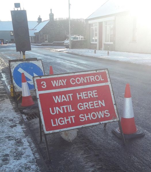 File:Temporary Traffic Signals.jpg