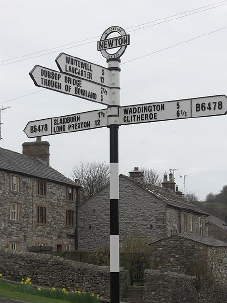 File:Finger post Newton in Bowland - Geograph - 1820147.jpg