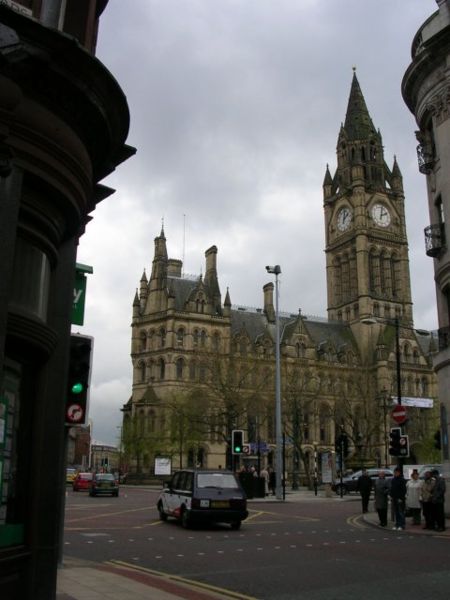 File:Manchester Town Hall - Geograph - 4347.jpg