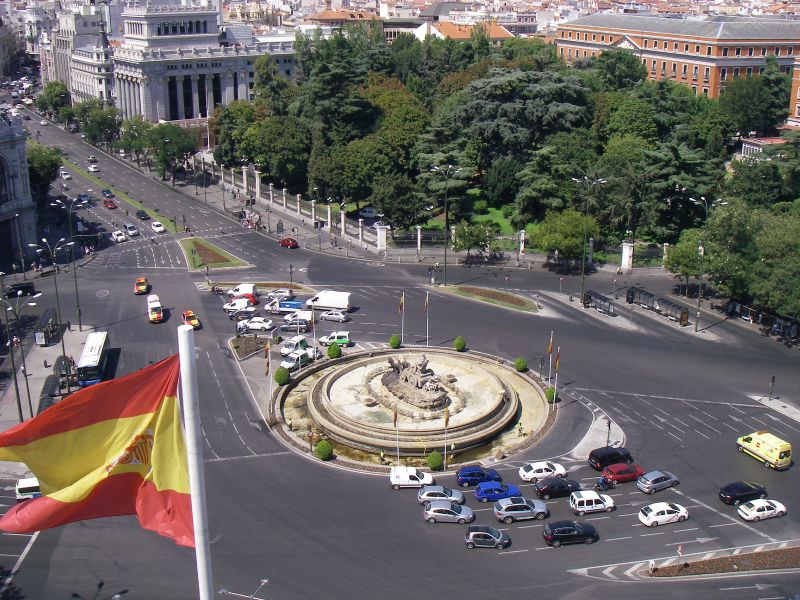 File:20130830-113410 - Placa de la Cibeles from top of Palacio de Communicaciones.JPG