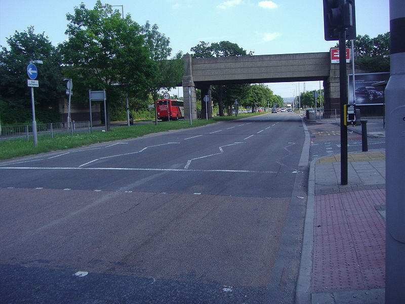 File:A240 Kingston Road Tolworth - Coppermine - 21665.JPG