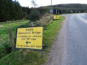 A944 Corgarff - Gairnshiel Bridge unsuitable sign.jpg