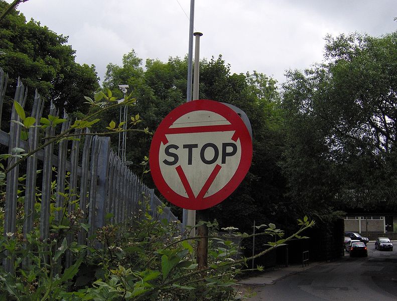 File:Old Stop sign at Outo Kumpu, Fife Street, Wincobank, Sheffield - Coppermine - 13419.jpeg