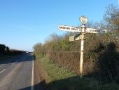 Oborne- finger-post at White Post Gate - Geograph - 2802990.jpg