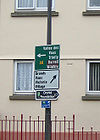 A rogue non-British style direction sign, St.Helier Jersey - Coppermine - 18276.jpg