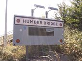Humber Bridge pedestrian sign.jpg