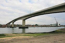 Itchen Bridge - Geograph - 445909.jpg