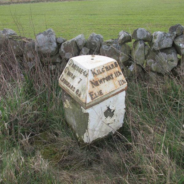 File:C4 Milestone near Drumcarrow.jpg