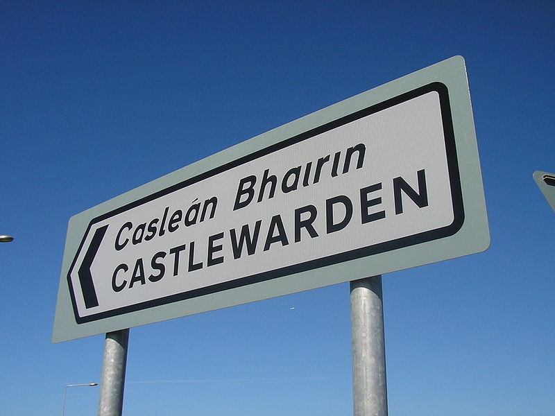 File:N7 J6 sign for Castlewarden which is north of the N7. - Coppermine - 7743.JPG