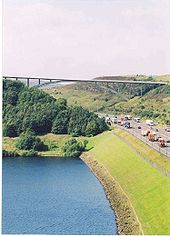 M62 Scammonden reservoir, dam and bridge - Coppermine - 3123.jpg