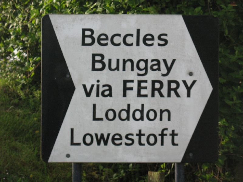 File:Current sign at Reedham Ferry.JPG