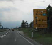 Slovenia- direction sign - Coppermine - 359.JPG