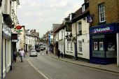 High Street, Tring - Geograph - 1440113.jpg