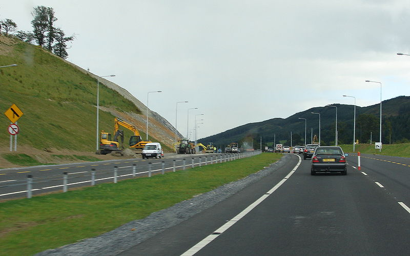 File:Last minute work on the N1 - Coppermine - 14360.JPG