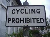 Pre-Worboys cycling sign, Golders Green - Coppermine - 22192.JPG