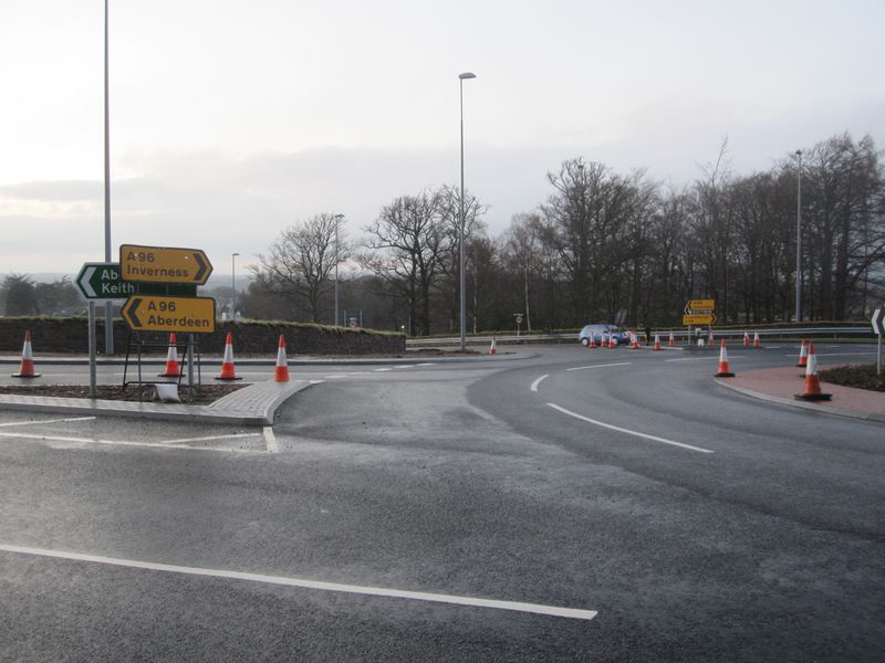 File:Fochabers East Roundabout 2.jpg