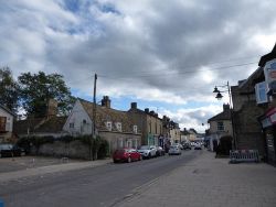 Looking south-south-east down the High Street - Geograph - 5184618.jpg