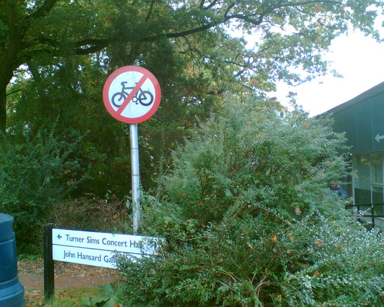 File:No Cycling - Coppermine - 8564.jpg