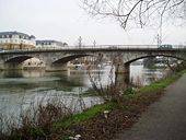 Staines Bridge.jpg