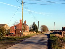 Hakerley Bridge - Geograph - 109648.jpg