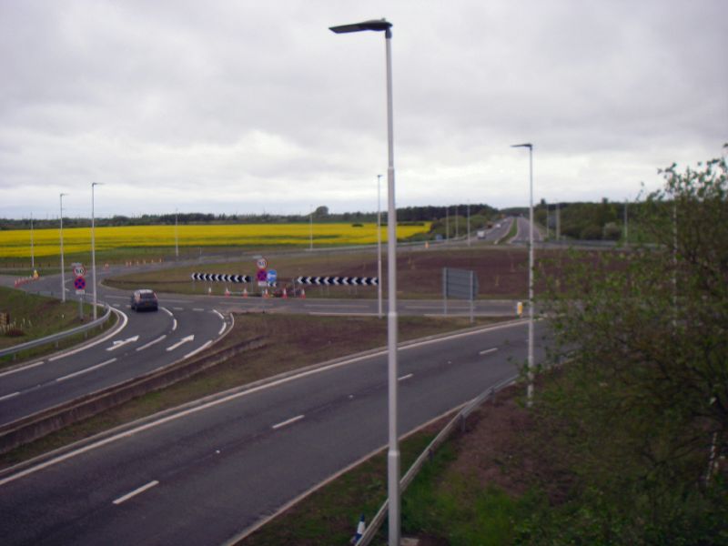 File:20210522 0820 - Brumby Common Roundabout 53.57552N 0.70009W - cropped.JPG