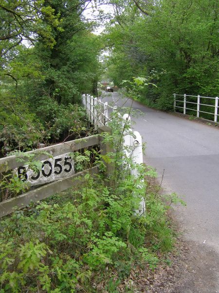 File:Mill Lane crossing the Lymington River east of Brockenhurst, New Forest - Geograph - 170820.jpg