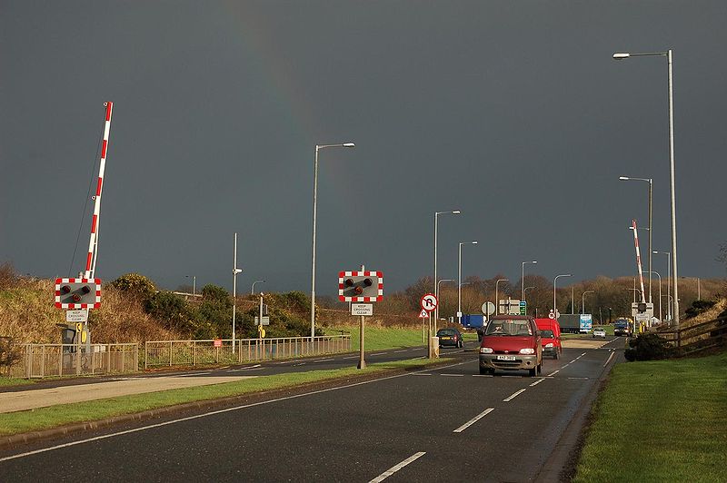 File:A57 AIRPORT ROAD NEAR TEMPLEPATRICK - Coppermine - 9980.jpg