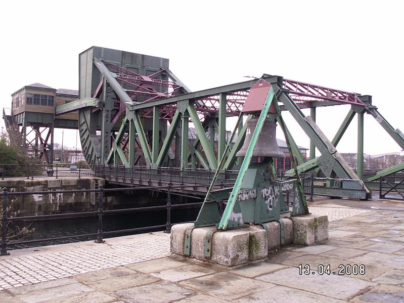 File:Egerton Bridge Birkenhead.jpg
