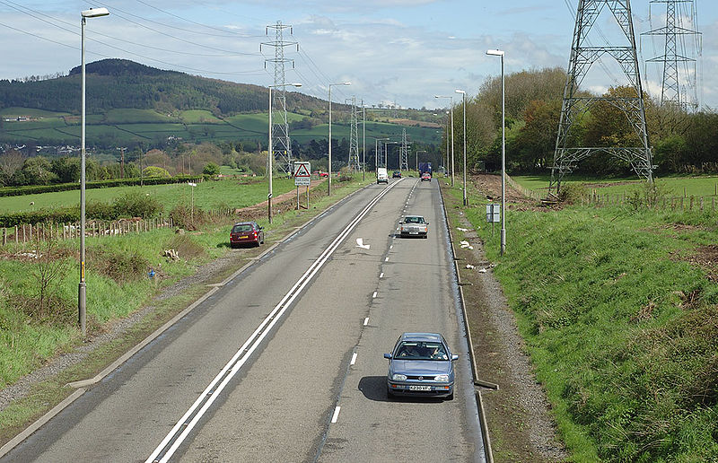 File:A465 near Abergavenny - Coppermine - 12709.jpg