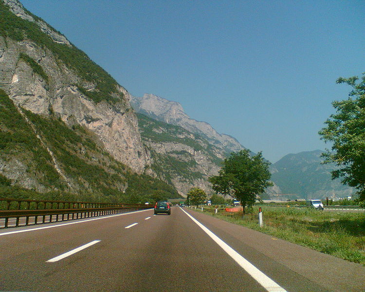 File:I A22 South Tyrol - 17JUL06 - Coppermine - 6991.jpg