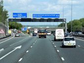 M25, Exit at Reigate Hill (Junction 8) - Geograph - 3731818.jpg