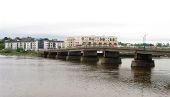 Bridge over the River at New Ross (C) Pam Brophy - Geograph - 14533.jpg