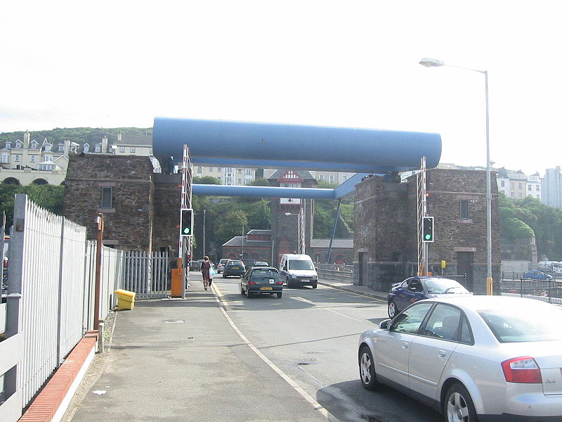 File:IOM Millennium Bridge, Douglas Harbour Signals - Coppermine - 13320.JPG