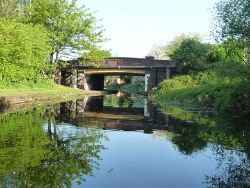 Castle Bridge, from the south - Geograph - 5793028.jpg