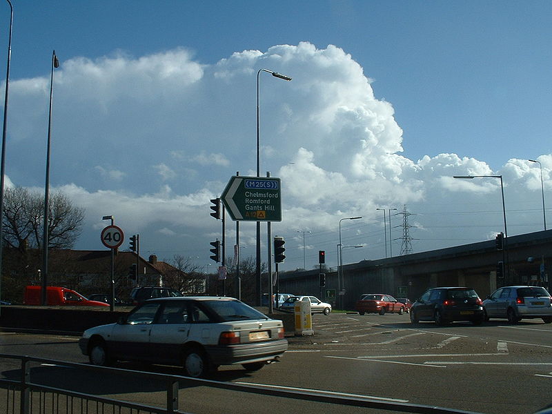 File:A12 Eastern Avenue (Redbridge) sign on Redbridge Roundabout for the eastbound. - Coppermine - 5292.jpg