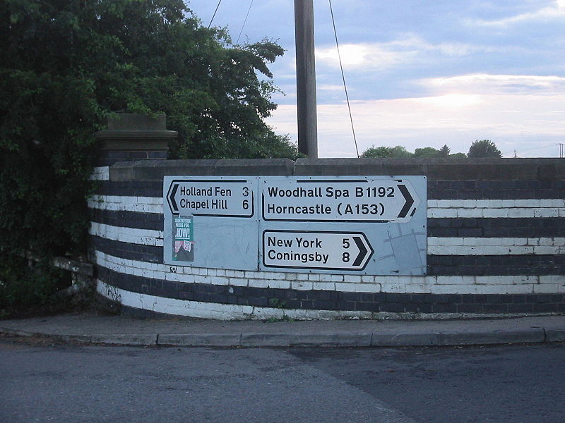 File:B1192 Langrick Bridge Route Direction - Coppermine - 13031.JPG