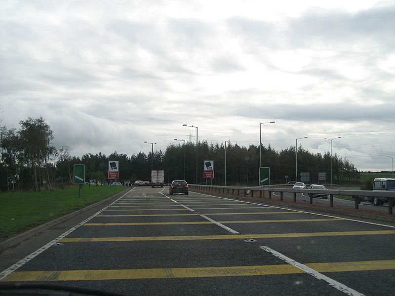 File:A9 - Broxden Roundabout - Coppermine - 8816.jpg