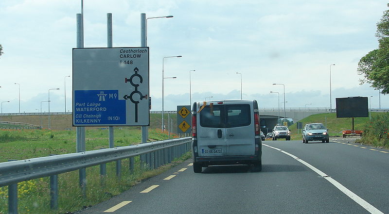 File:Approaching the northern start of the Carlow bypass - Coppermine - 18236.JPG