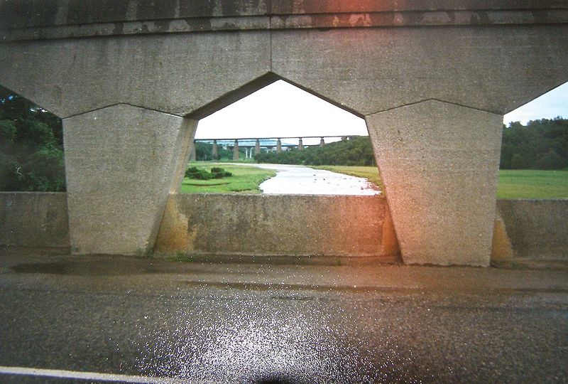 File:Findhorn Bridges - Coppermine - 9802.jpg