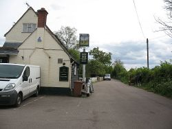 The Old Maypole, Water End - Geograph - 1334133.jpg