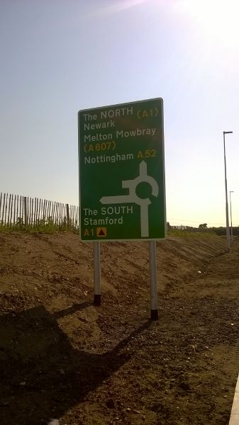 File:20160605-1644 - ADS for A1, Grantham Southern Bypass - 52.890649N 0.642045W.jpg